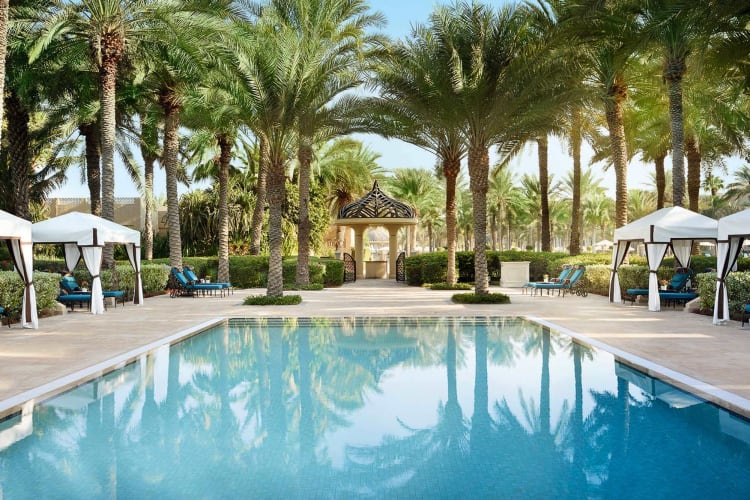 Adult quiet pool